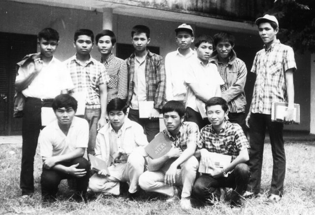 Kxieng01N.jpg (73924 octets)