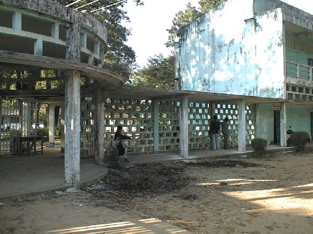 Lyc111401_29.jpg (81337 octets)